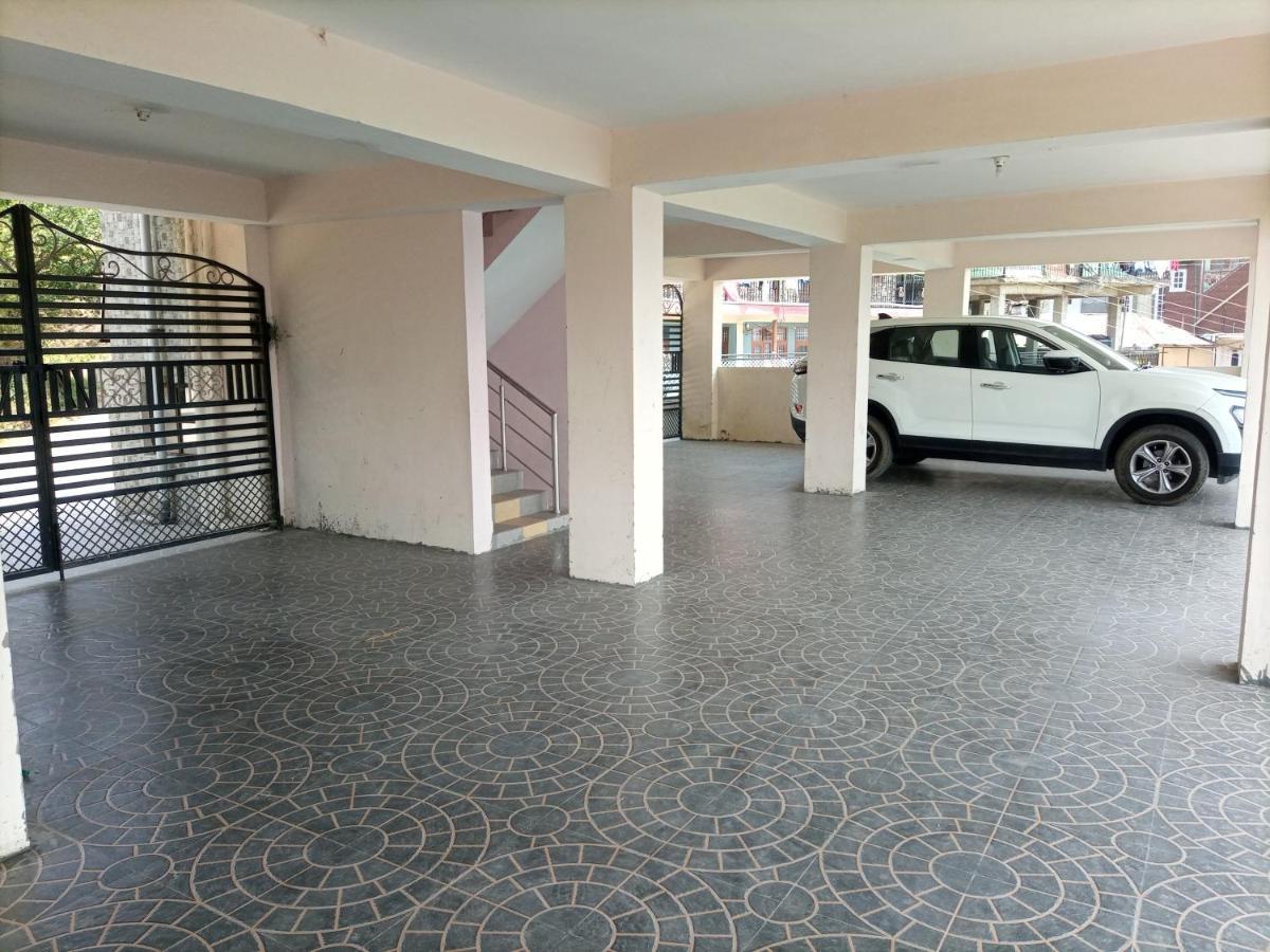 Thakur Homes- Couple And Family Friendly Homestay Шимла Экстерьер фото