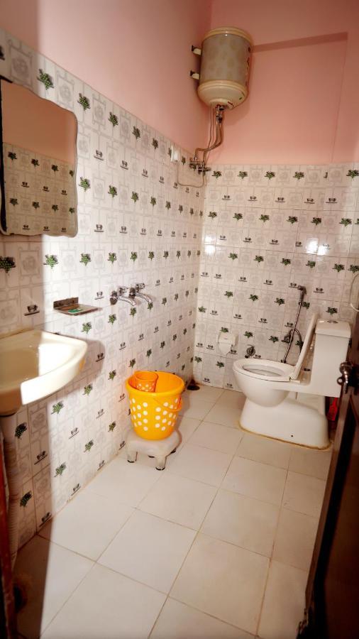 Thakur Homes- Couple And Family Friendly Homestay Шимла Экстерьер фото